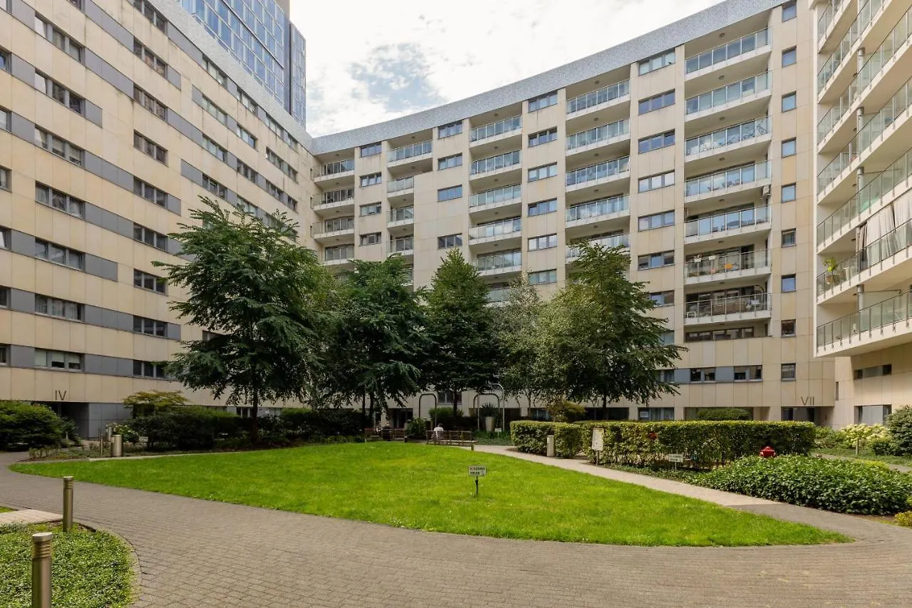 Deluxe Apartment Wronia 45 With Ac, Parking & Balcony By Renters Prestige Warsaw 0*,  Poland